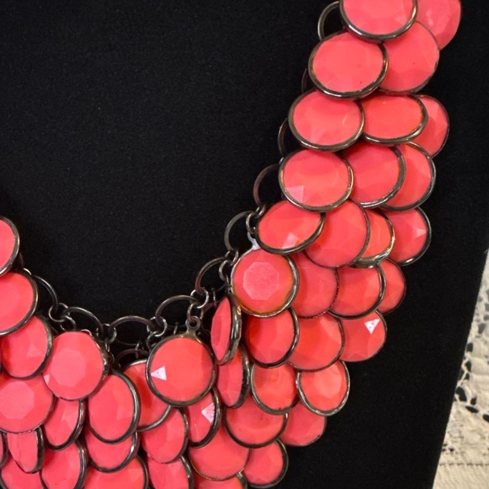 Bright Pink / Coral & Black Multi- Layer Round Bead Bib Necklace 20in - Picture 4 of 5